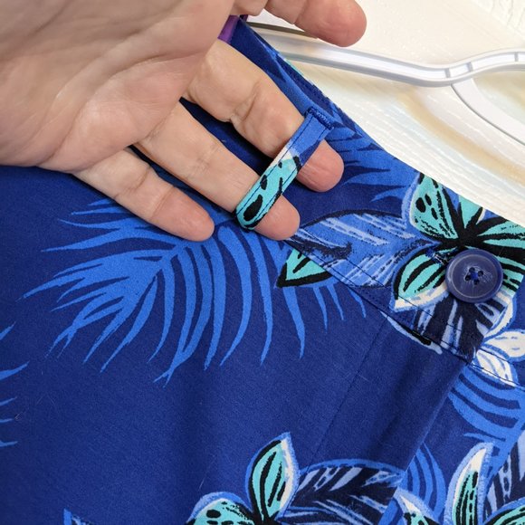 Apt. 9 Blue Floral Women's Shorts - Picture 4 of 9